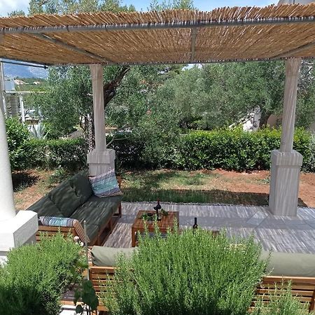 My Mediterranean Villa With Huge Garden And Own Parking لومباردا المظهر الخارجي الصورة