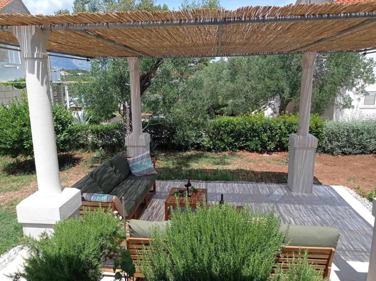 My Mediterranean Villa With Huge Garden And Own Parking لومباردا المظهر الخارجي الصورة